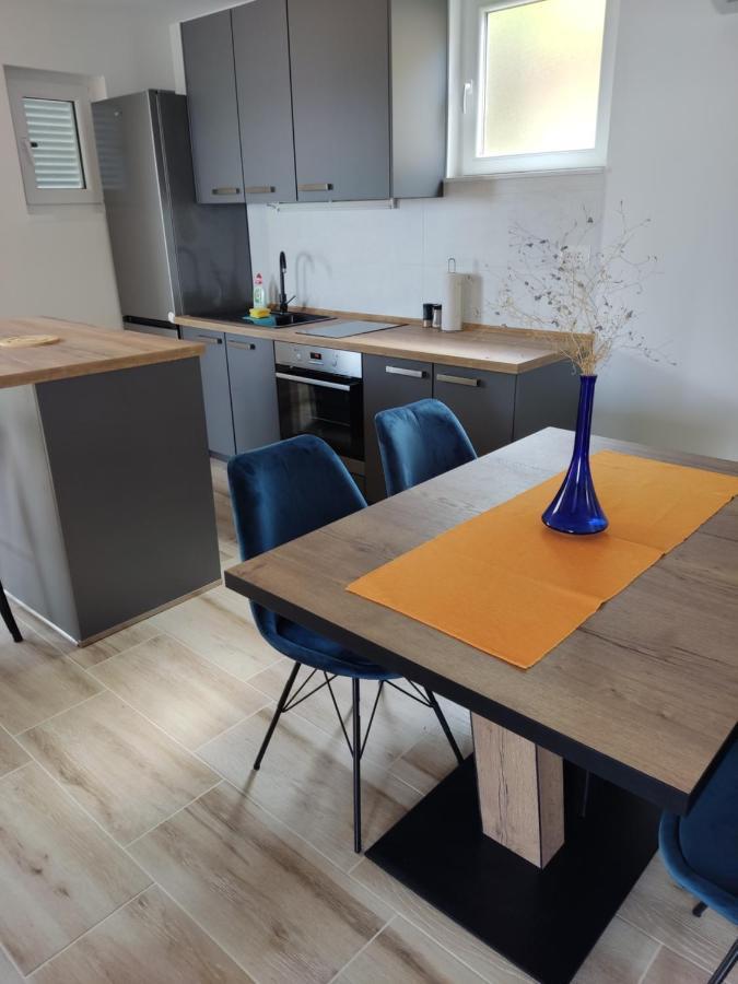 Apartment Varga スヴェティ・ユライ エクステリア 写真