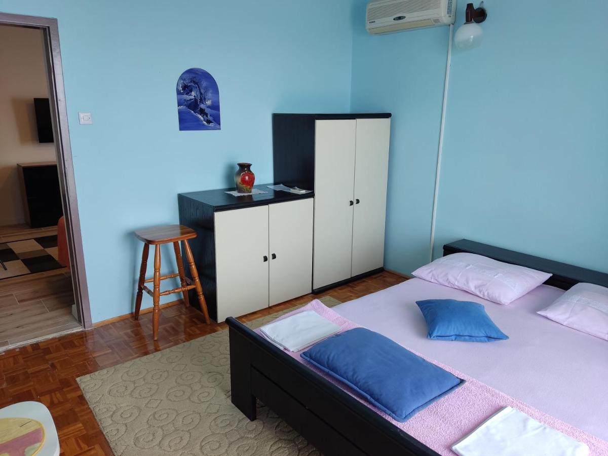 Apartment Varga スヴェティ・ユライ エクステリア 写真